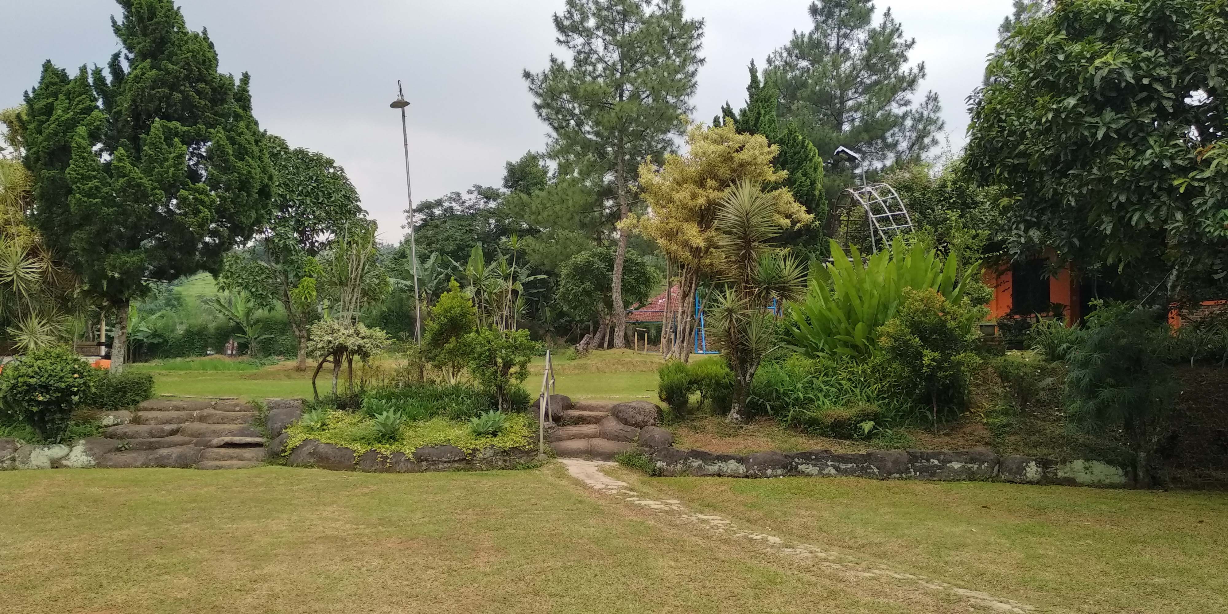 Menarik! Kunjungi Beberapa Tempat Ini di Bogor Aqla Travel